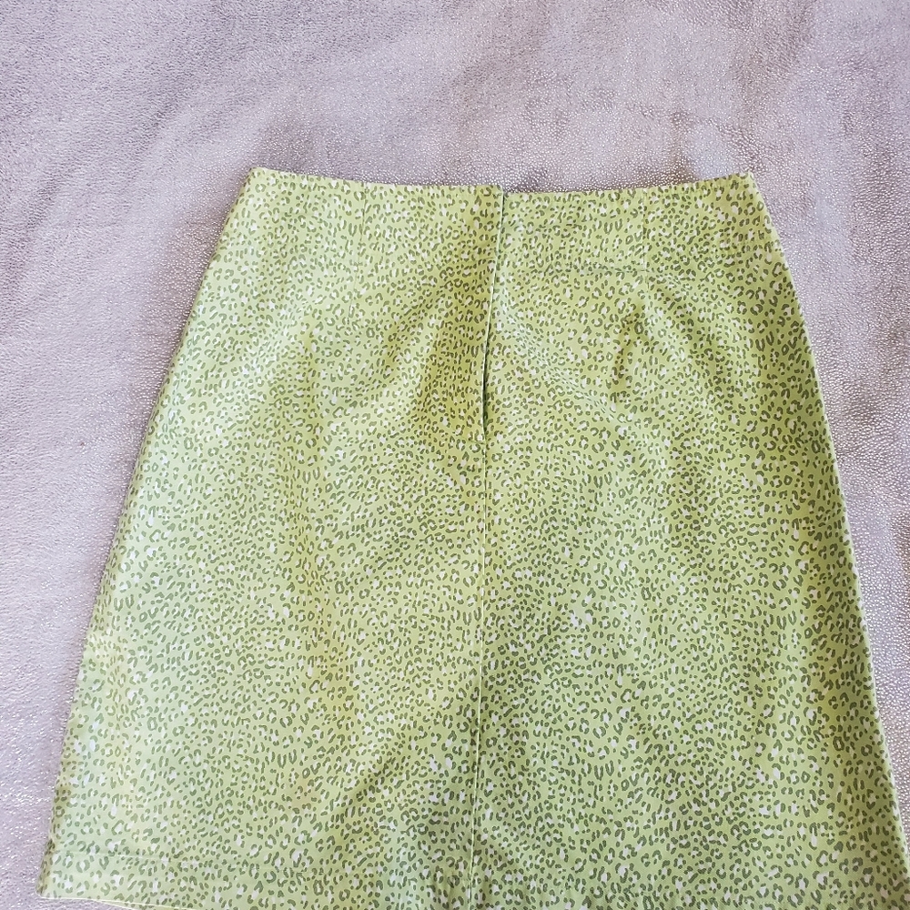 Mini-Skirt - Picture 3 of 7